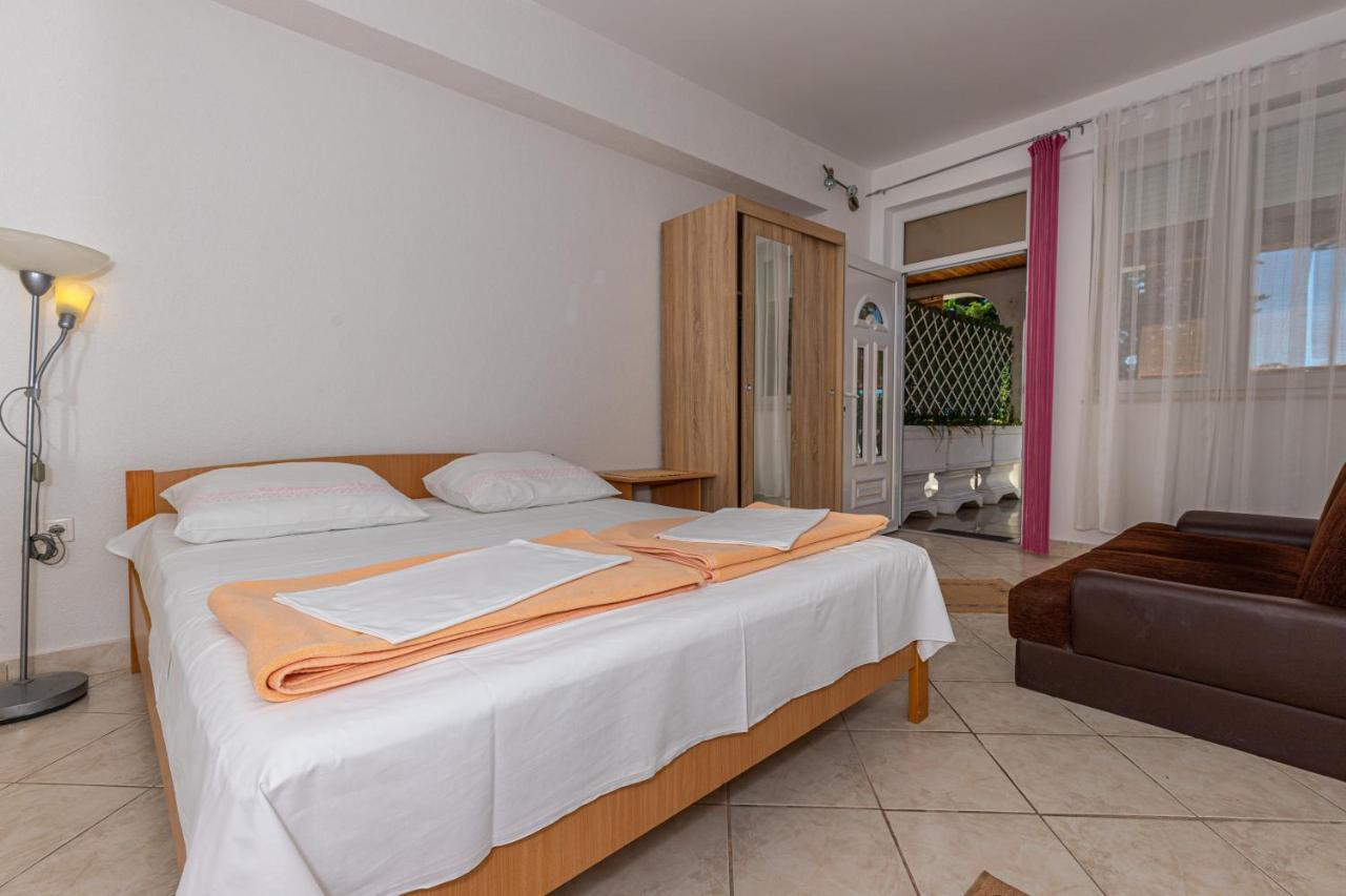 Apartmani Loki Dramalj Exteriér fotografie