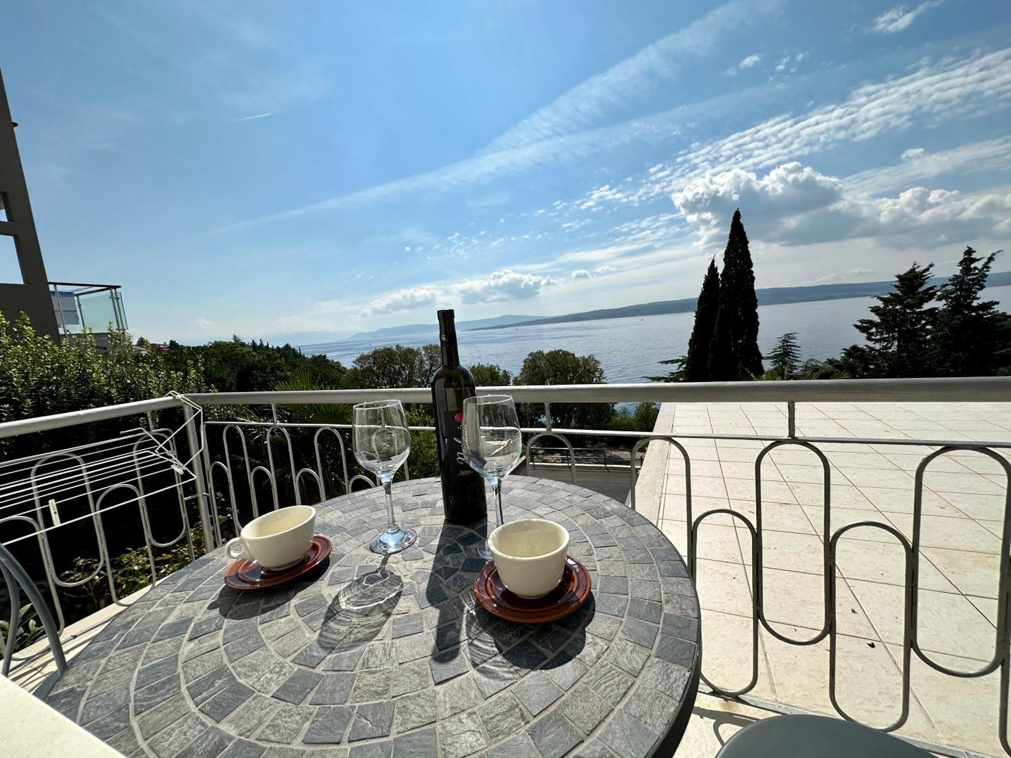 Apartmani Loki Dramalj Exteriér fotografie